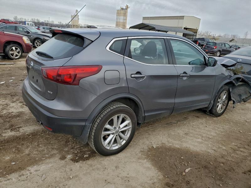 2018 Nissan Rogue Sport s