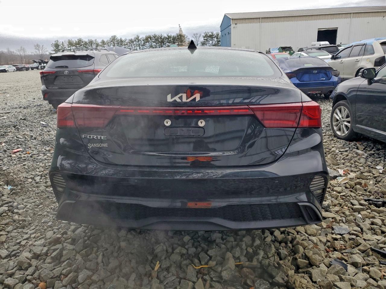 2022 KIA Forte fe
