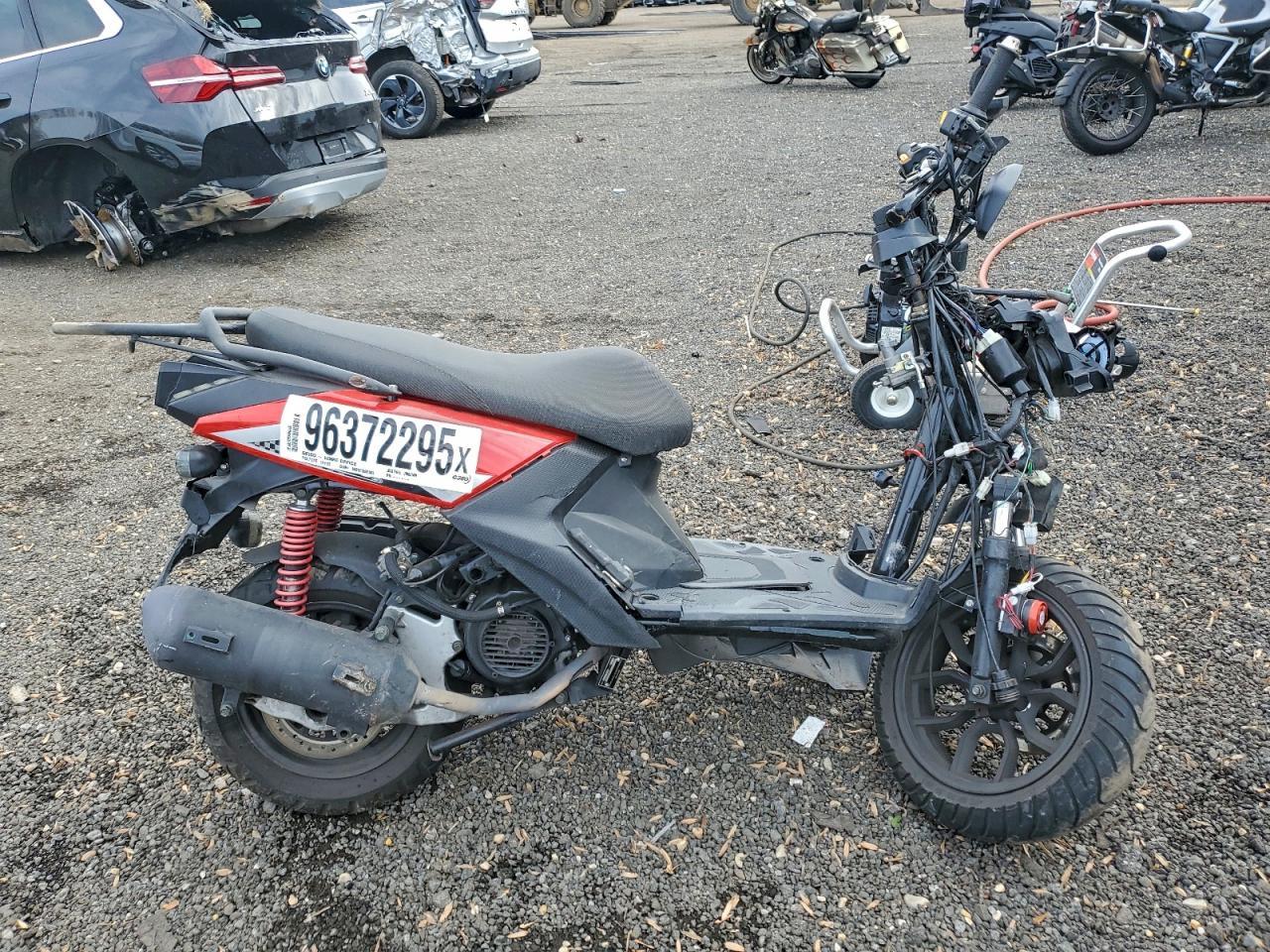2024 Znen Hound
