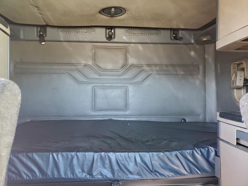 2012 Freigliner 2012 Freightliner Cascadia 125 Semi Truck