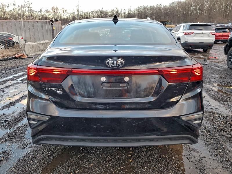 2021 KIA Forte fe