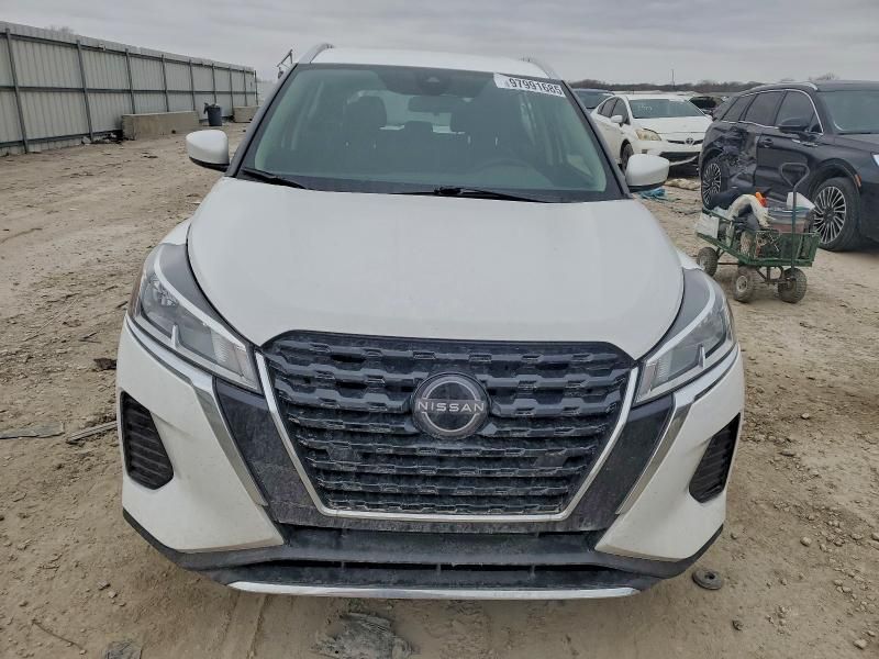 2023 Nissan Kicks sv
