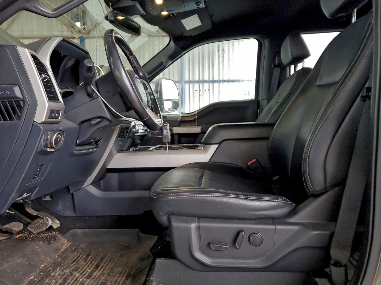 2022 Ford Super Duty F-350 w