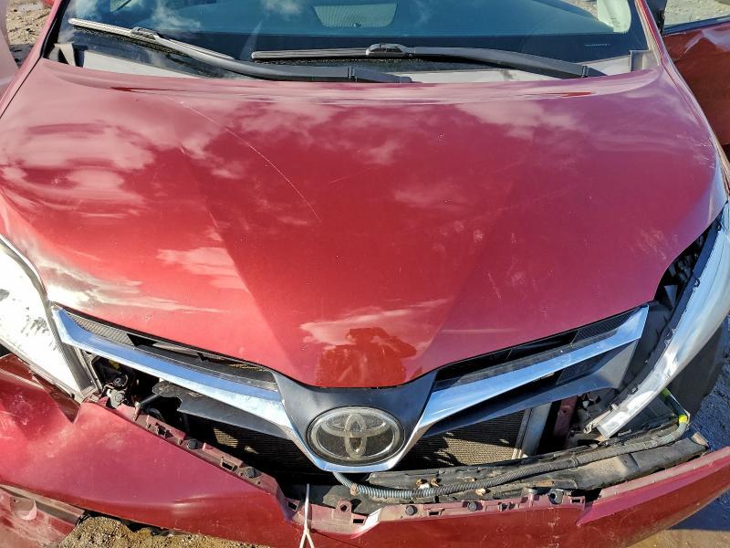 2019 Toyota Sienna le