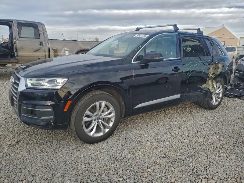2019 Audi Q7 Premium