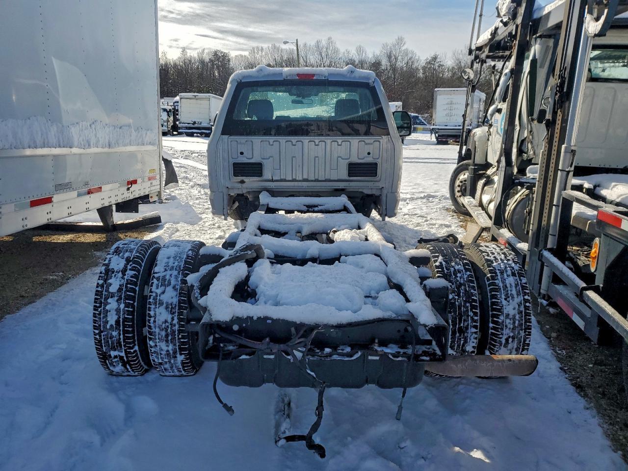 2020 Ford F350 Super Duty Truck Cab AND Chassis