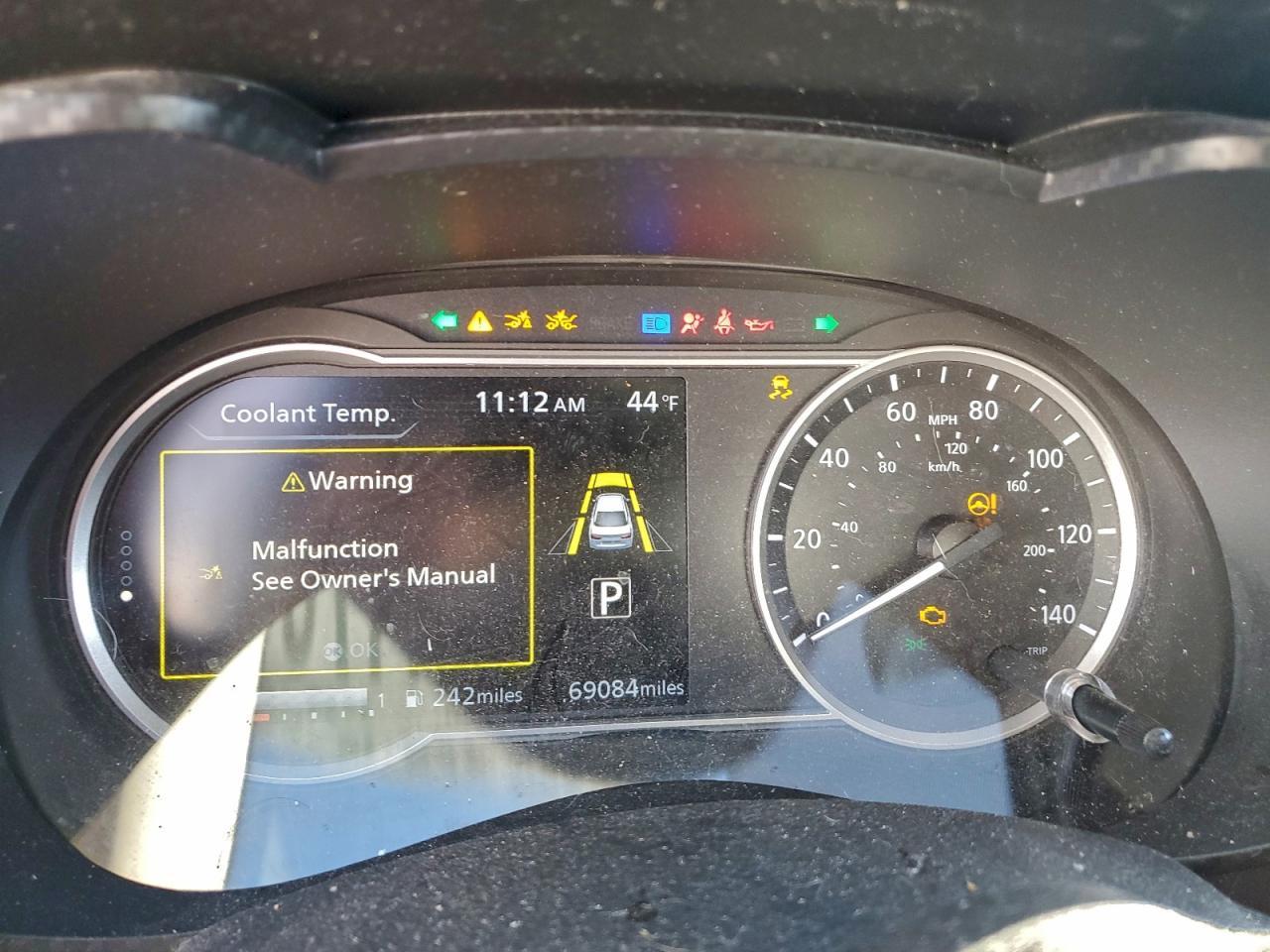 2021 Nissan Versa sr
