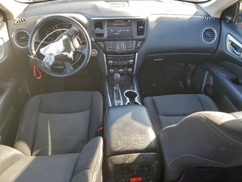 2019 Nissan Pathfinder s