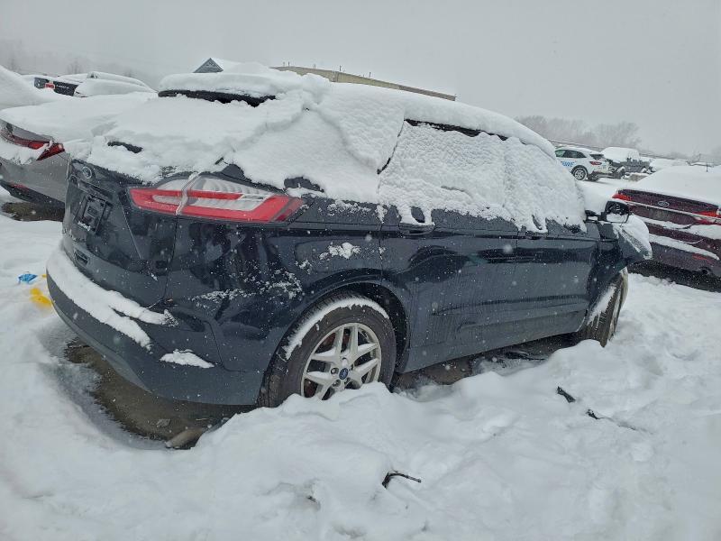 2022 Ford Edge se