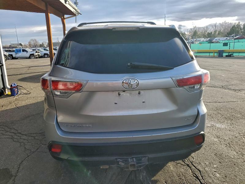 2016 Toyota Highlander le