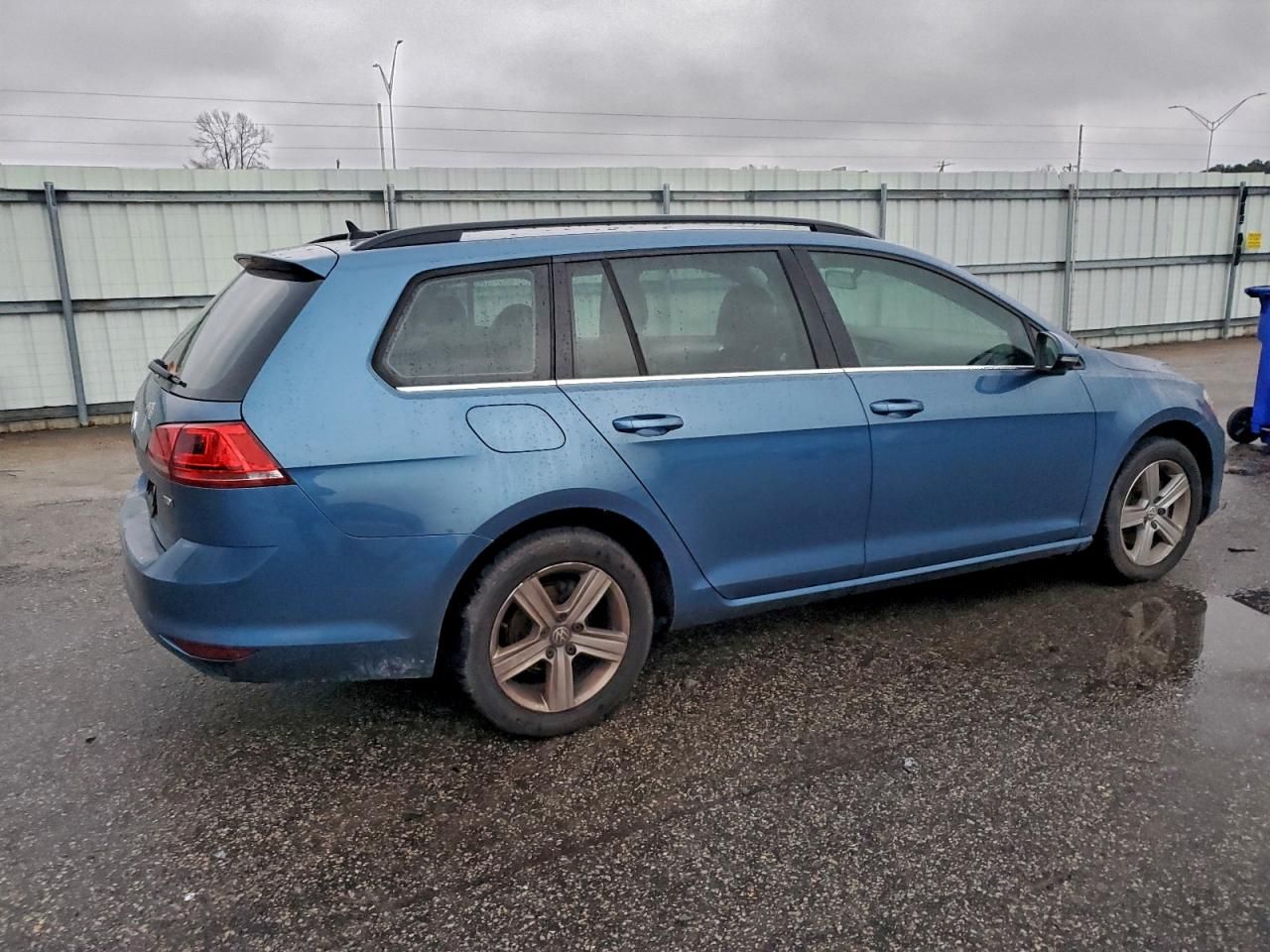 2015 Volkswagen Golf Sportwagen tdi s