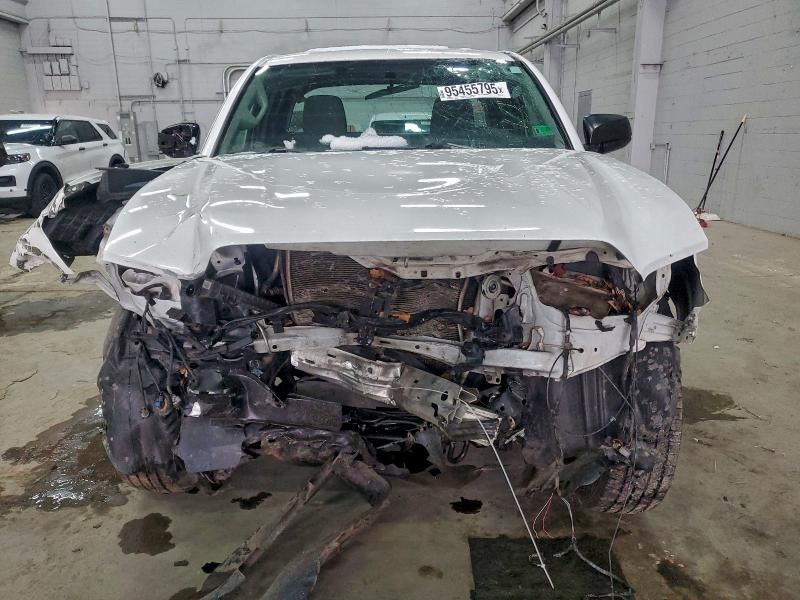 2017 Toyota Tacoma Access cab