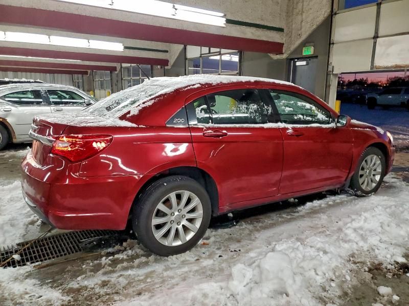 2013 Chrysler 200 Touring