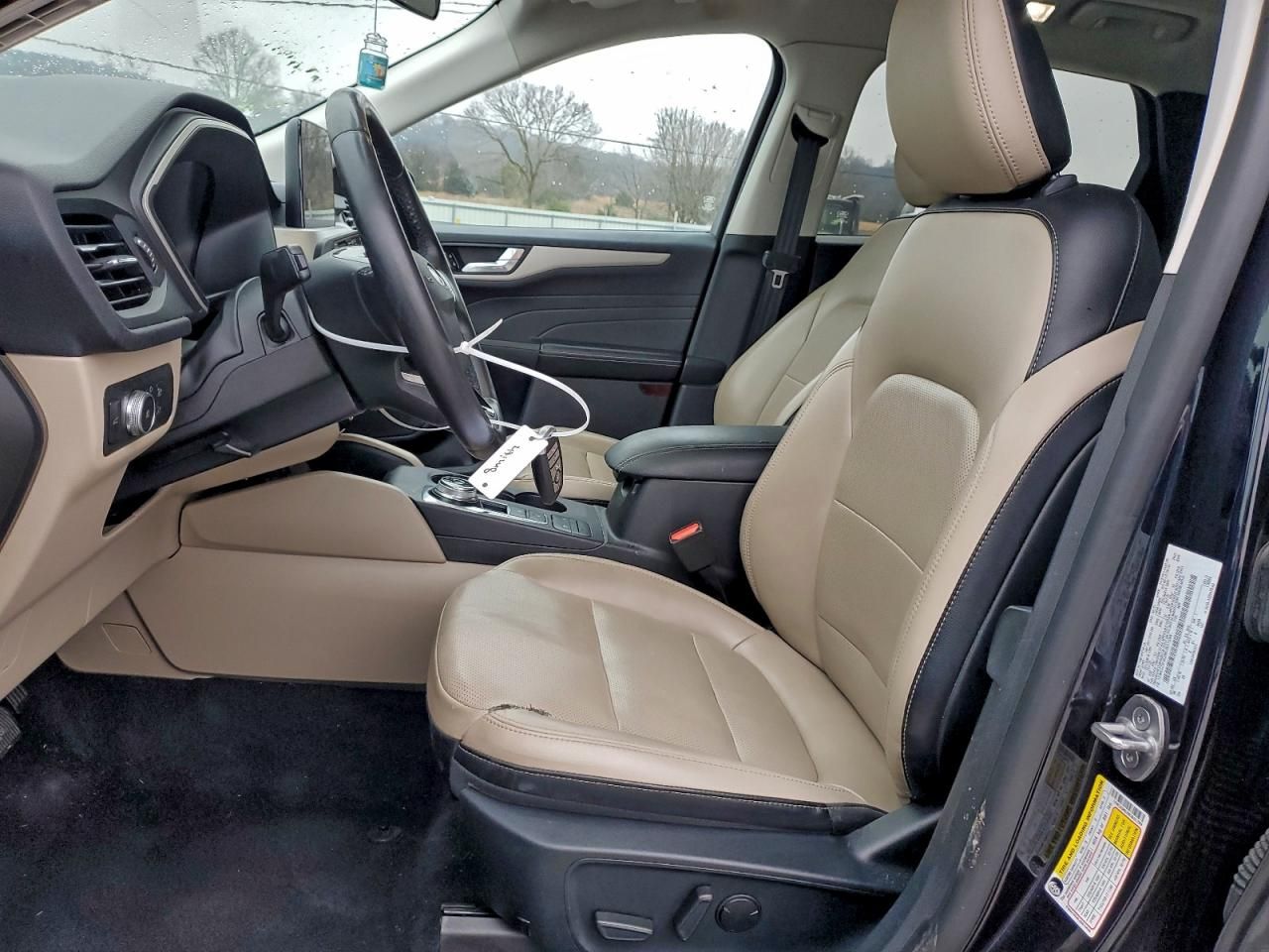 2021 Ford Escape sel