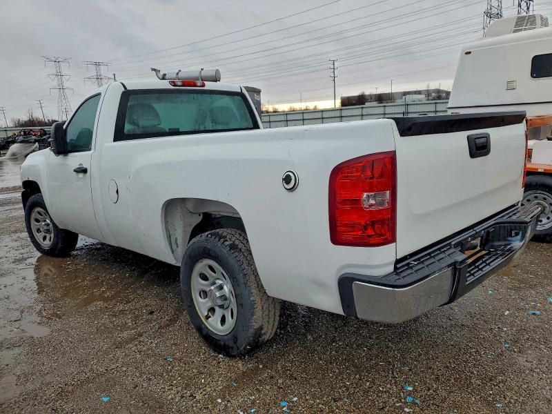 2013 Chev 1500 4X2 / Pickup