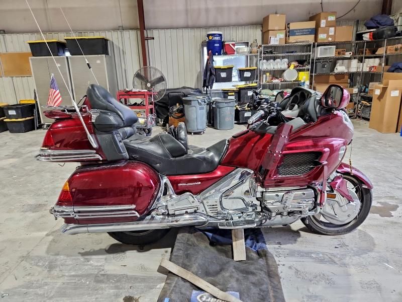 2005 Honda GL1800