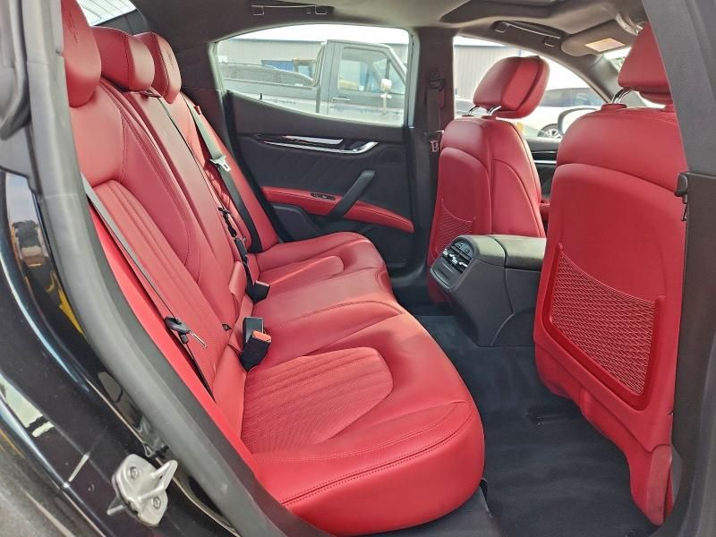 2022 Maserati Ghibli Modena