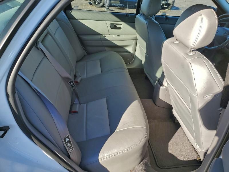 2003 Ford Taurus sel