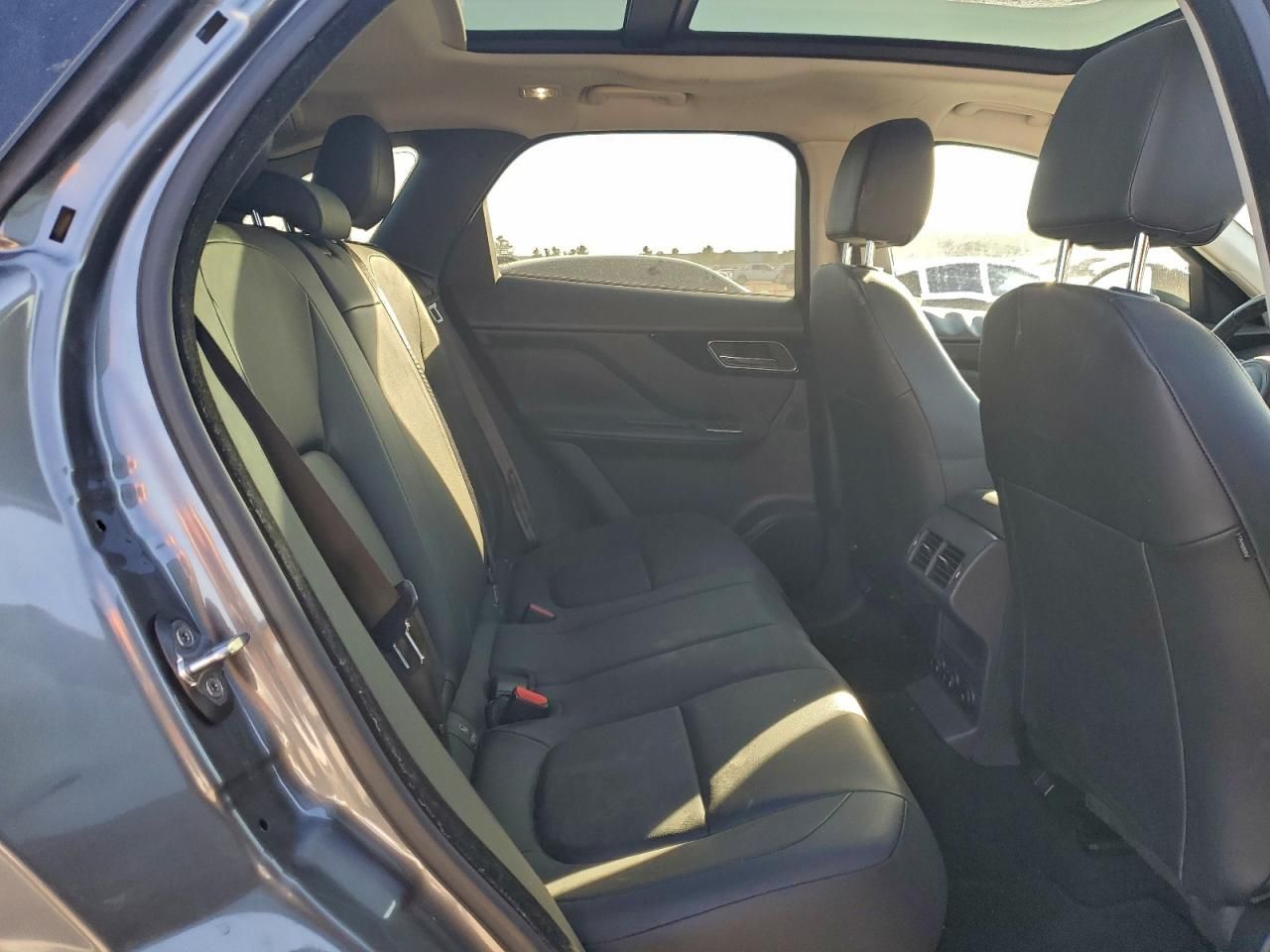 2018 Jaguar F-pace Premium