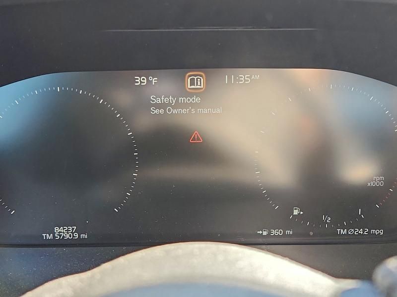 2020 Volvo S60 T5 Momentum