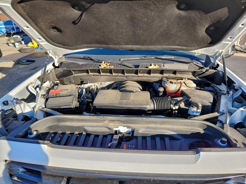 2022 GMC Sierra Limited K1500 AT4