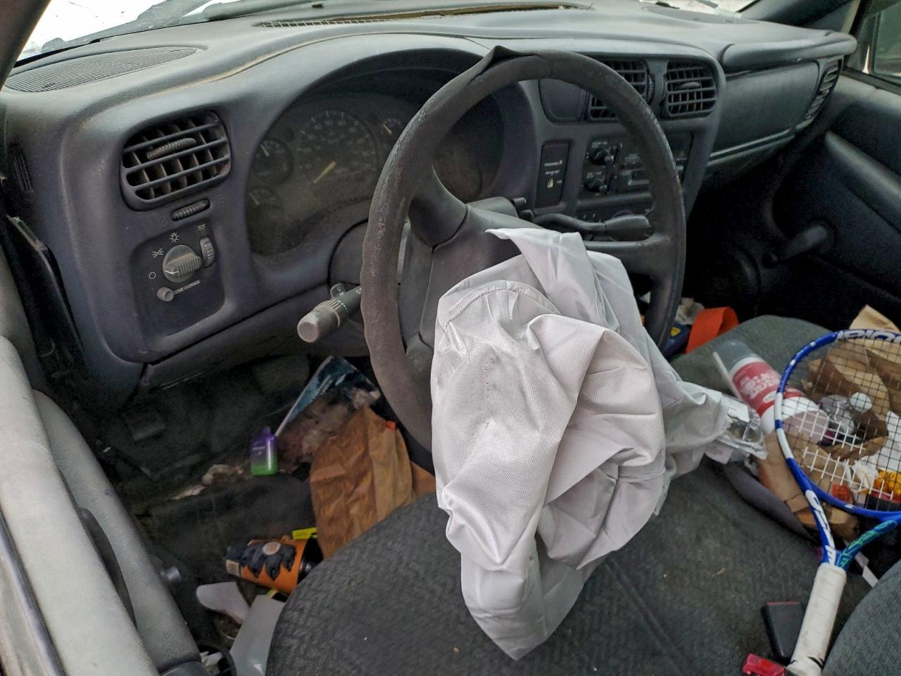1999 Chevrolet S Truck S10