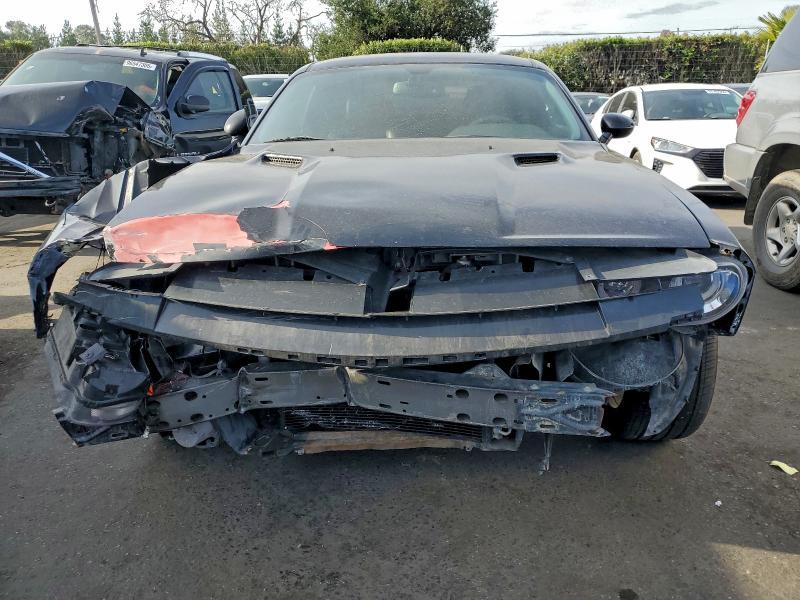 2014 Dodge Challenger sxt