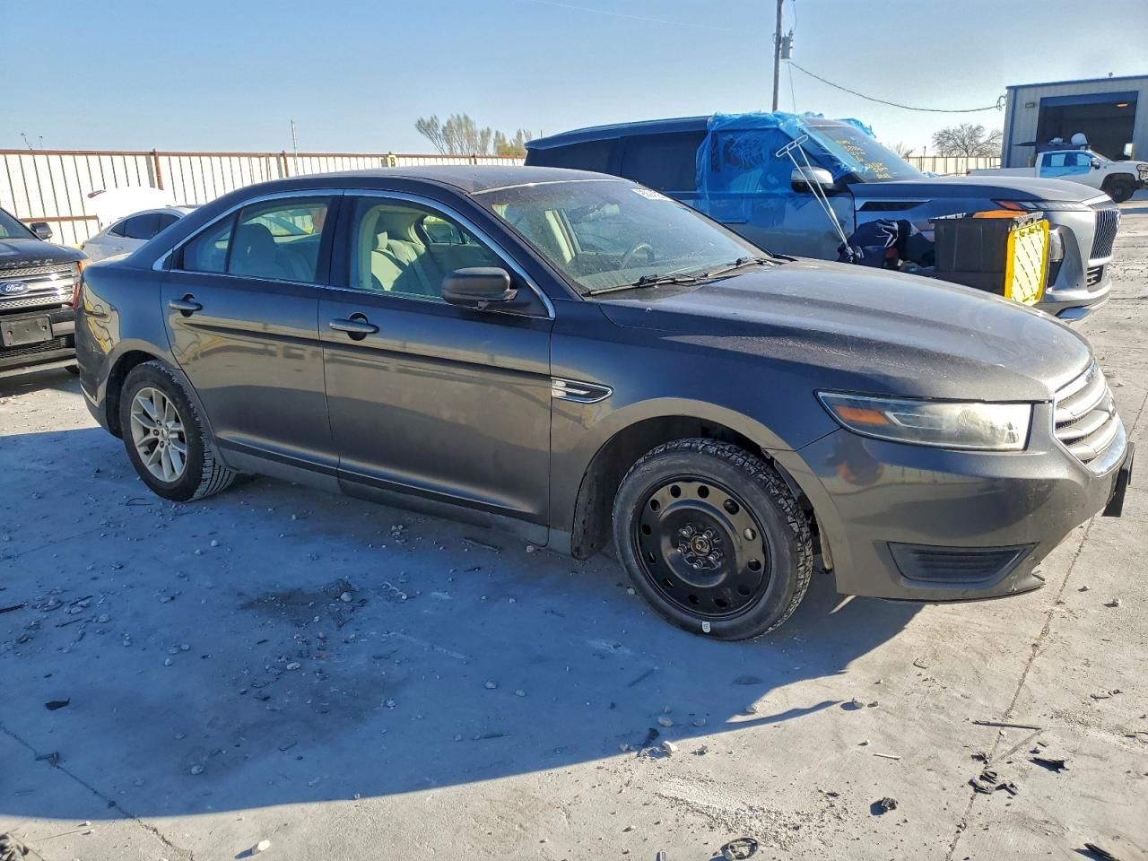 2015 Ford Taurus se