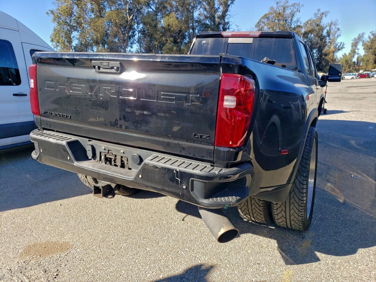 2020 Chevrolet Silverado K3500 ltz