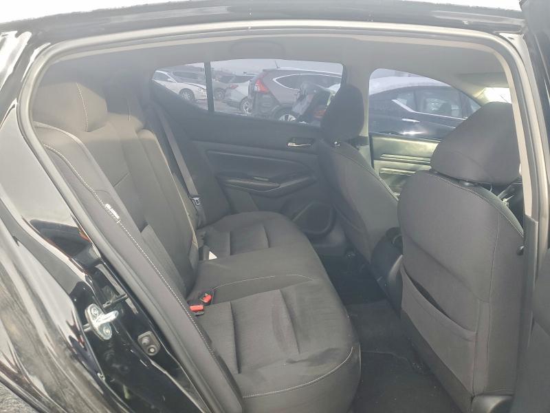 2019 Nissan Altima s