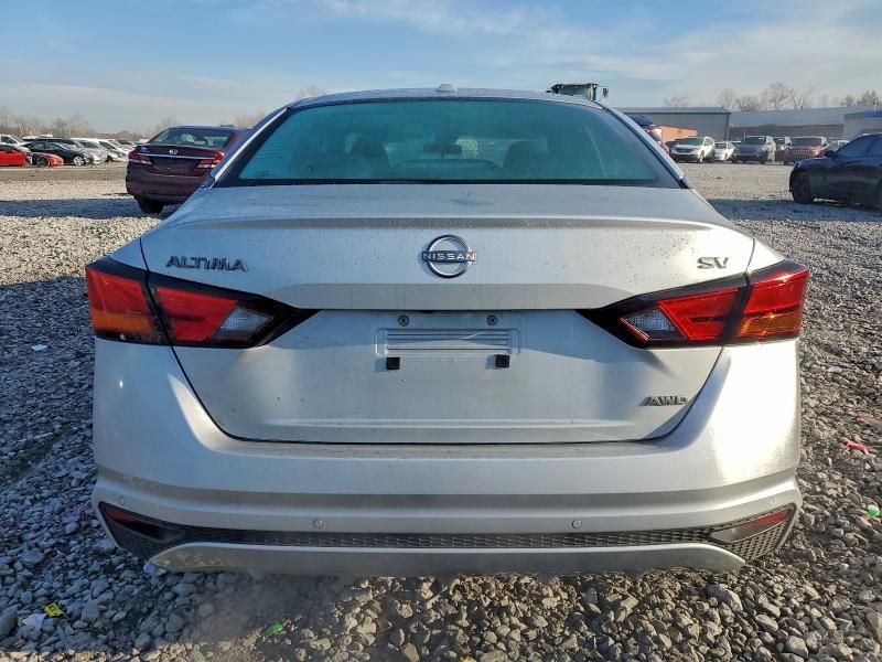 2024 Nissan Altima sv
