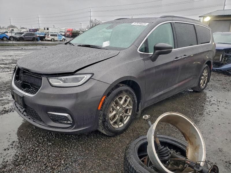 2021 Chrysler Pacifica Touring