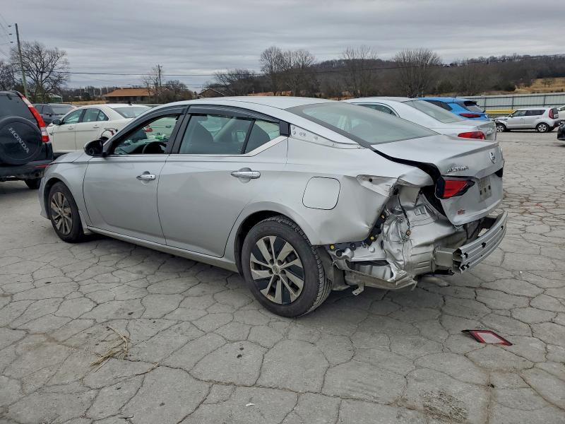 2022 Nissan Altima s