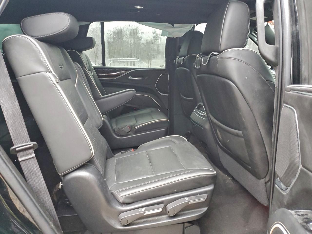 2022 Cadillac Escalade Premium Luxury