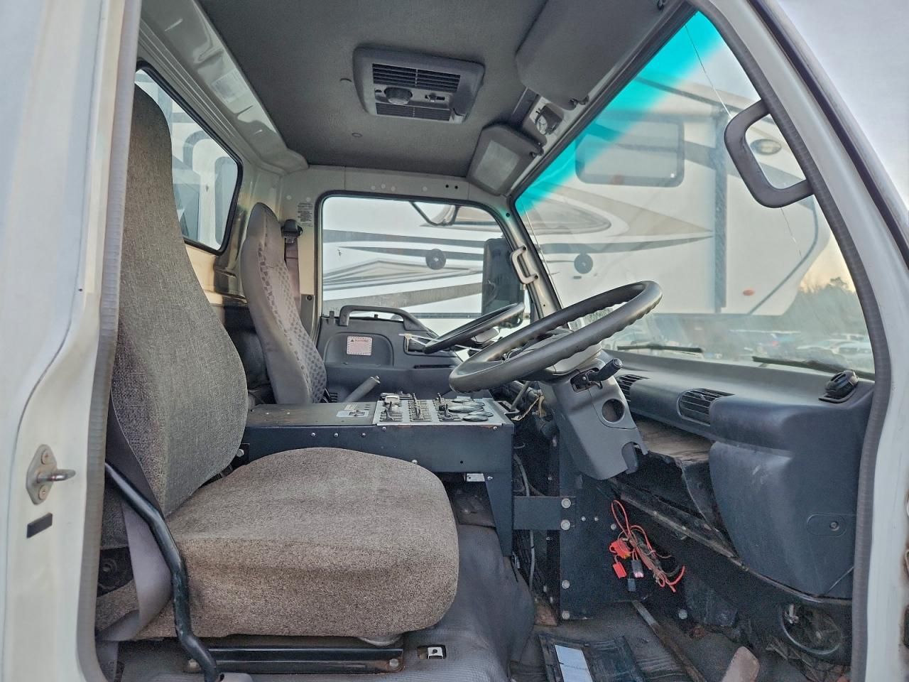 2007 Isuzu NQR Sweeper Truck