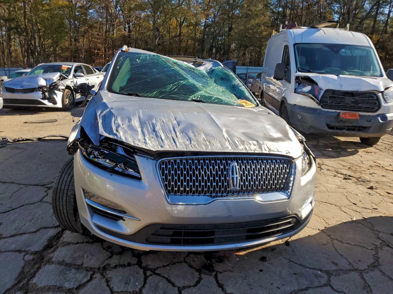 2019 Lincoln Mkc Select