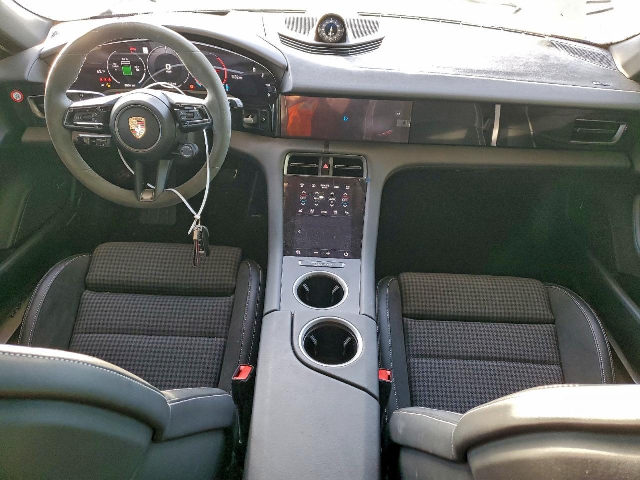2025 Porsche Taycan Base