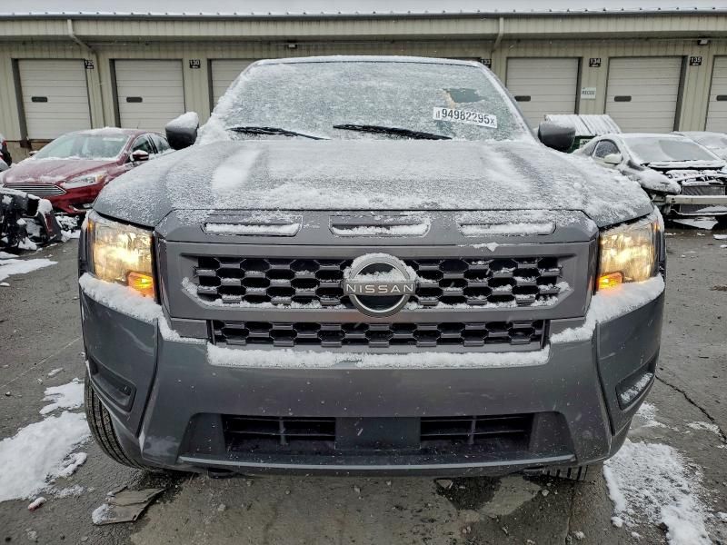 2025 Nissan Frontier s