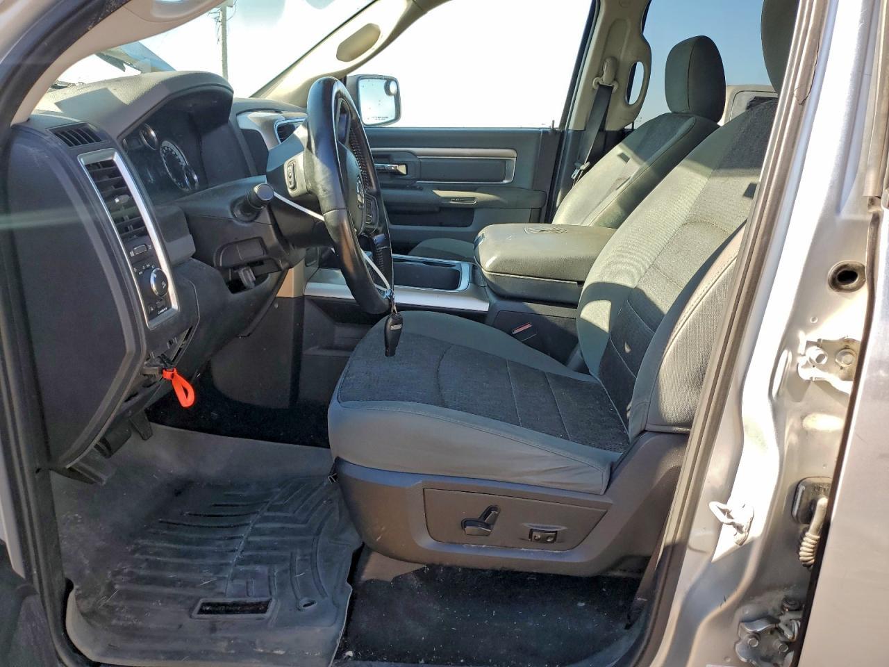 2016 Dodge RAM 1500 SLT