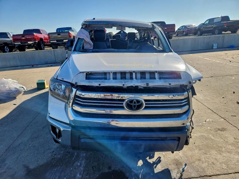 2016 Toyota Tundra Crewmax SR5