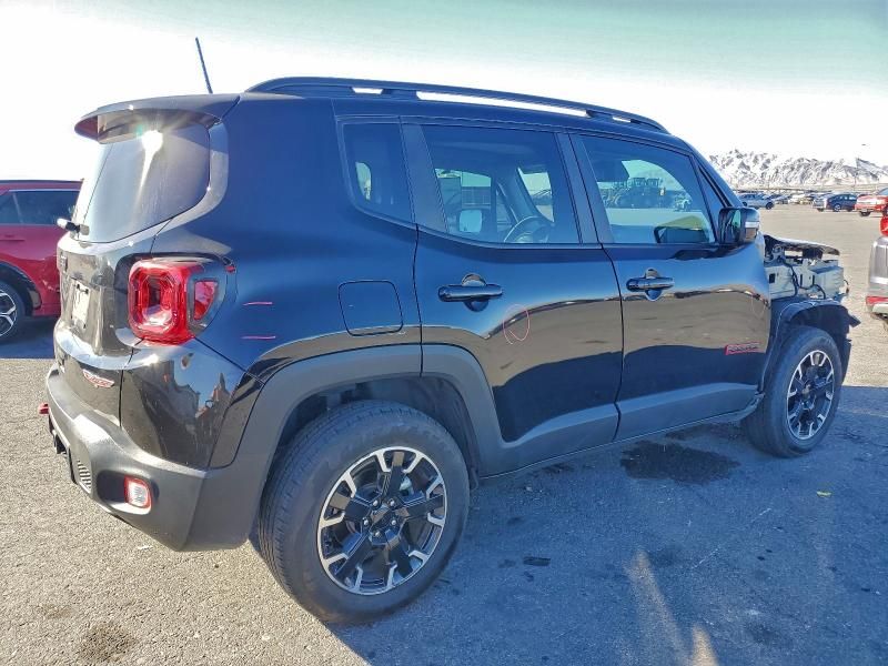 2023 Jeep Renegade Trailhawk