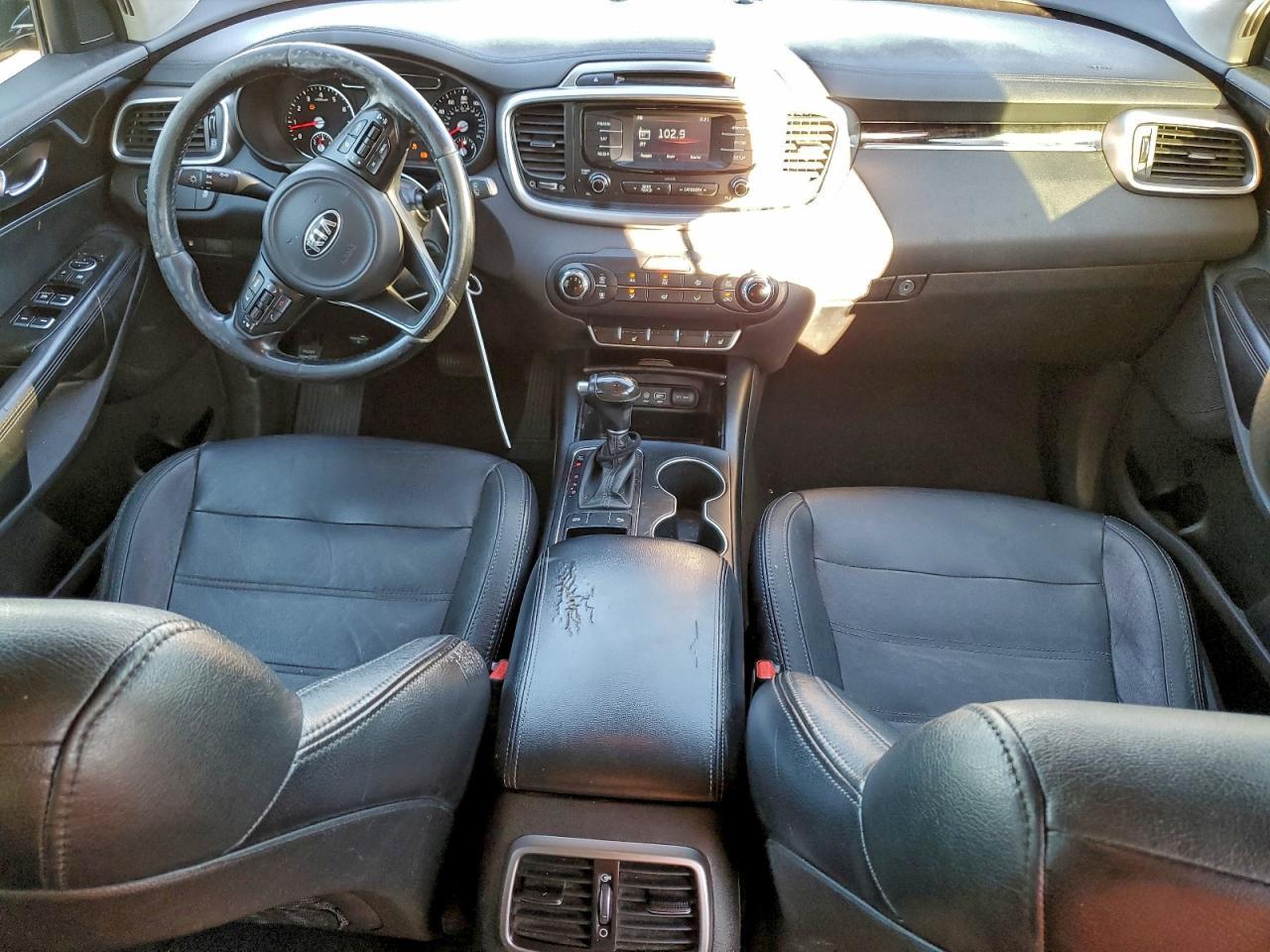 2016 KIA Sorento lx