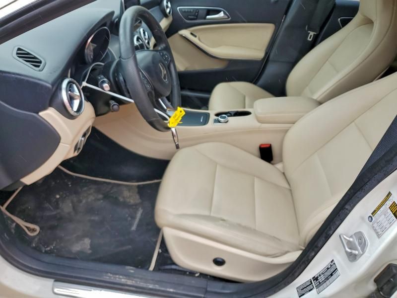 2015 Mercedes-Benz Cla 250