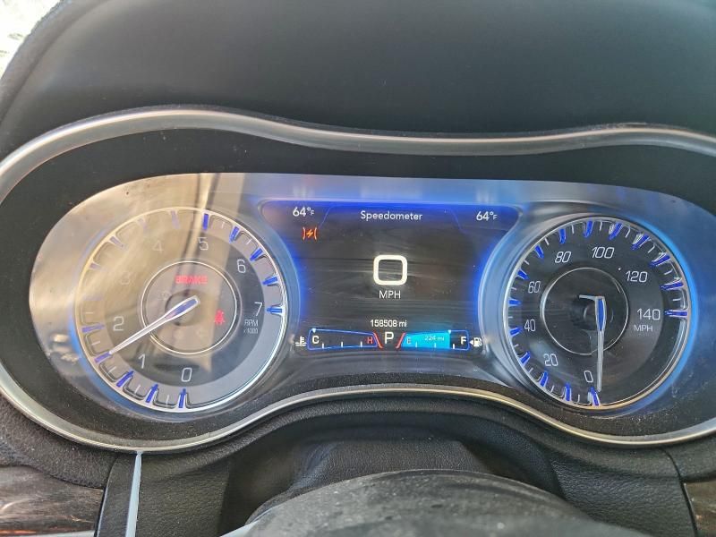 2015 Chrysler 300 Limited