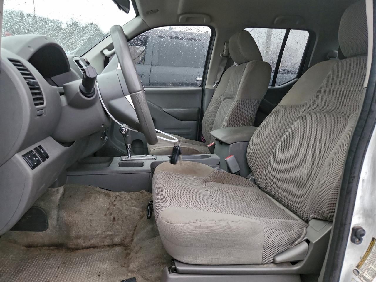 2016 Nissan Frontier s