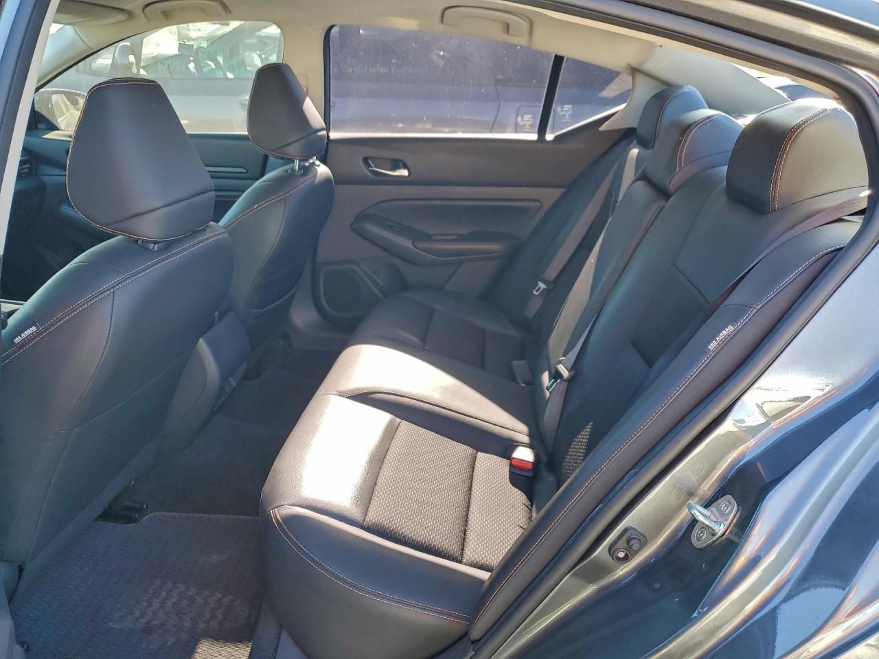 2022 Nissan Altima sr