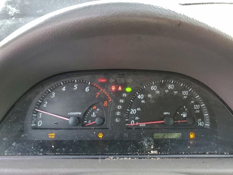 2004 Toyota Camry le