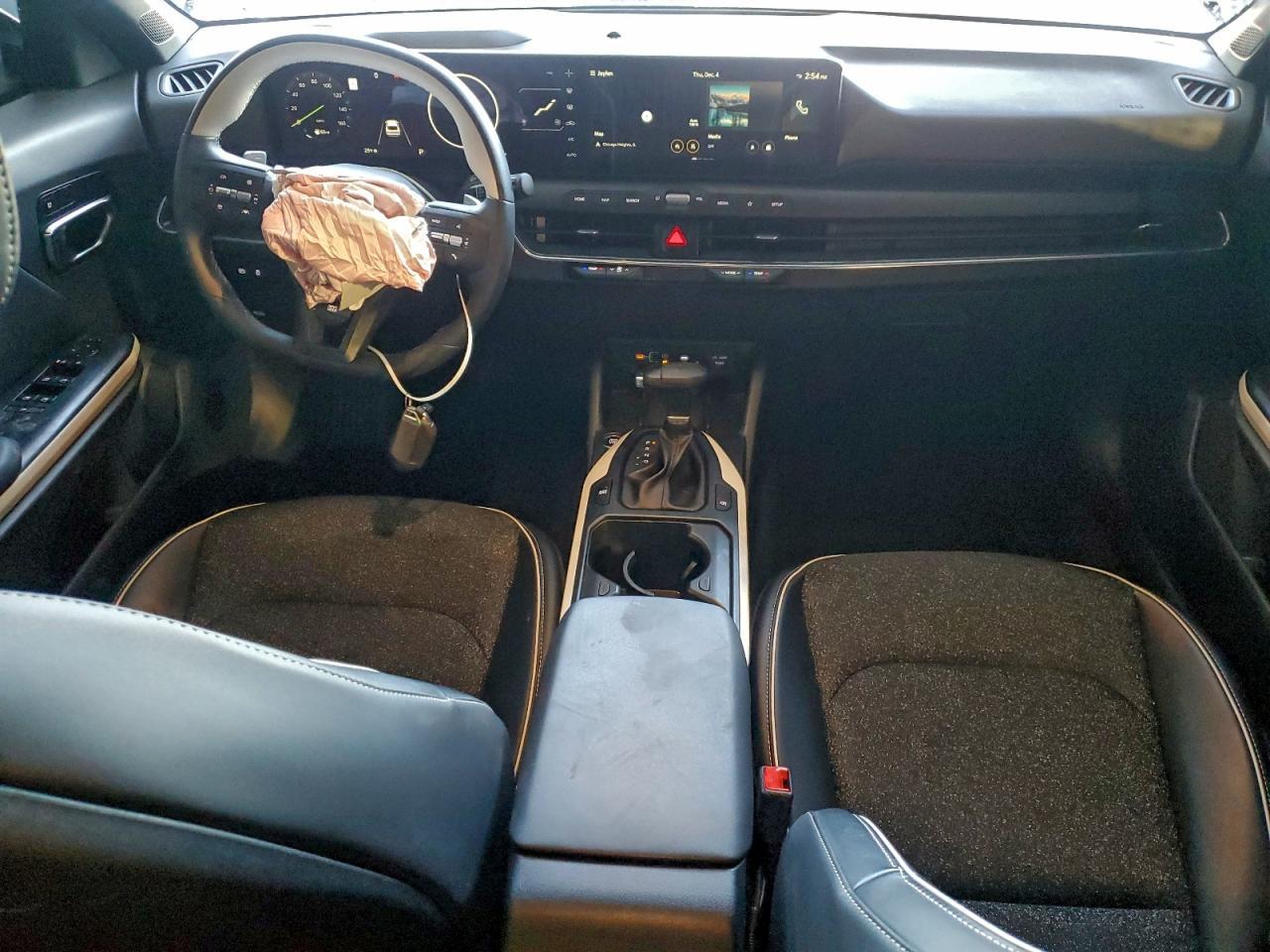 2025 KIA K4 gt Line