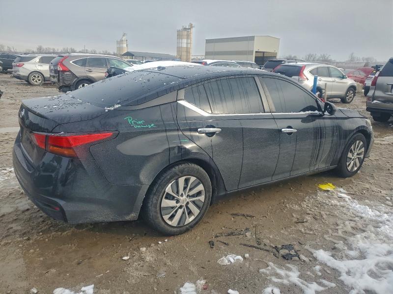 2019 Nissan Altima s