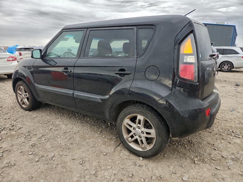 2011 KIA Soul +